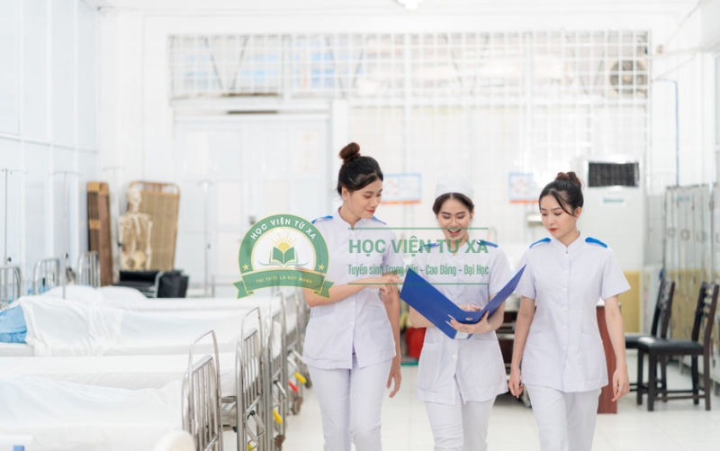 Ai sẽ phù hợp với khóa học Trung cấp Điều dưỡng trực tuyến?