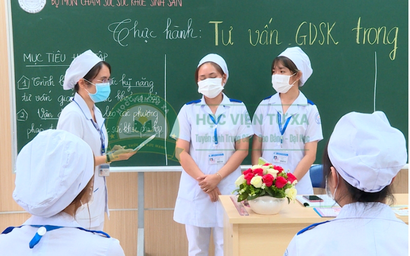 Học Trung cấp Điều dưỡng Từ xa là gì?