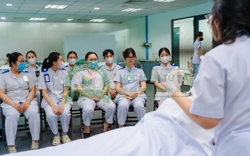 Tổng quan chương trình học Trung cấp Điều dưỡng từ xa tại Cao đẳng Y dược từ xa